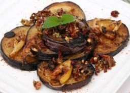 Aubergine Zitronenmelisse