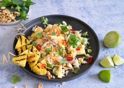 Reissalat mit Limetten und Ananas