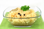 Verzehrbereites Sauerkraut in Schale