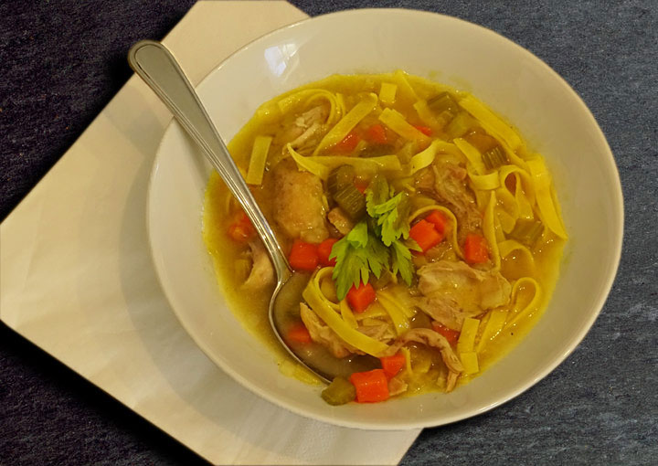 Hühnersuppe