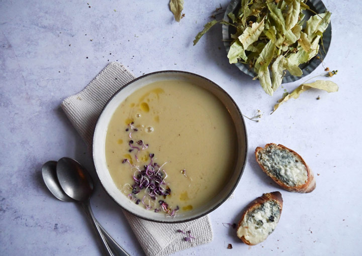 Lindenblütencremesuppe mit Roquefort-Toast | A.Vogel