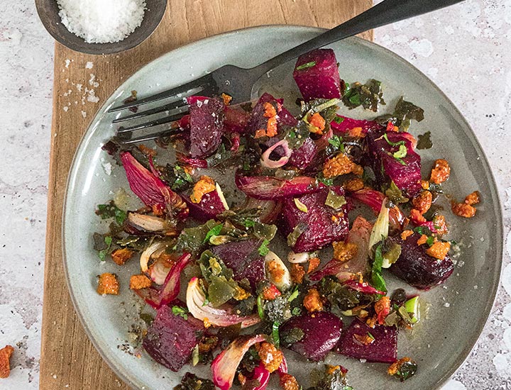 Randensalat mit Algen und Sanddorn